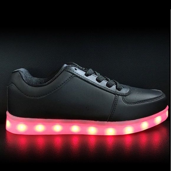 Black Patent Leather Light Up Sneakers LED - Picture 3 of 7